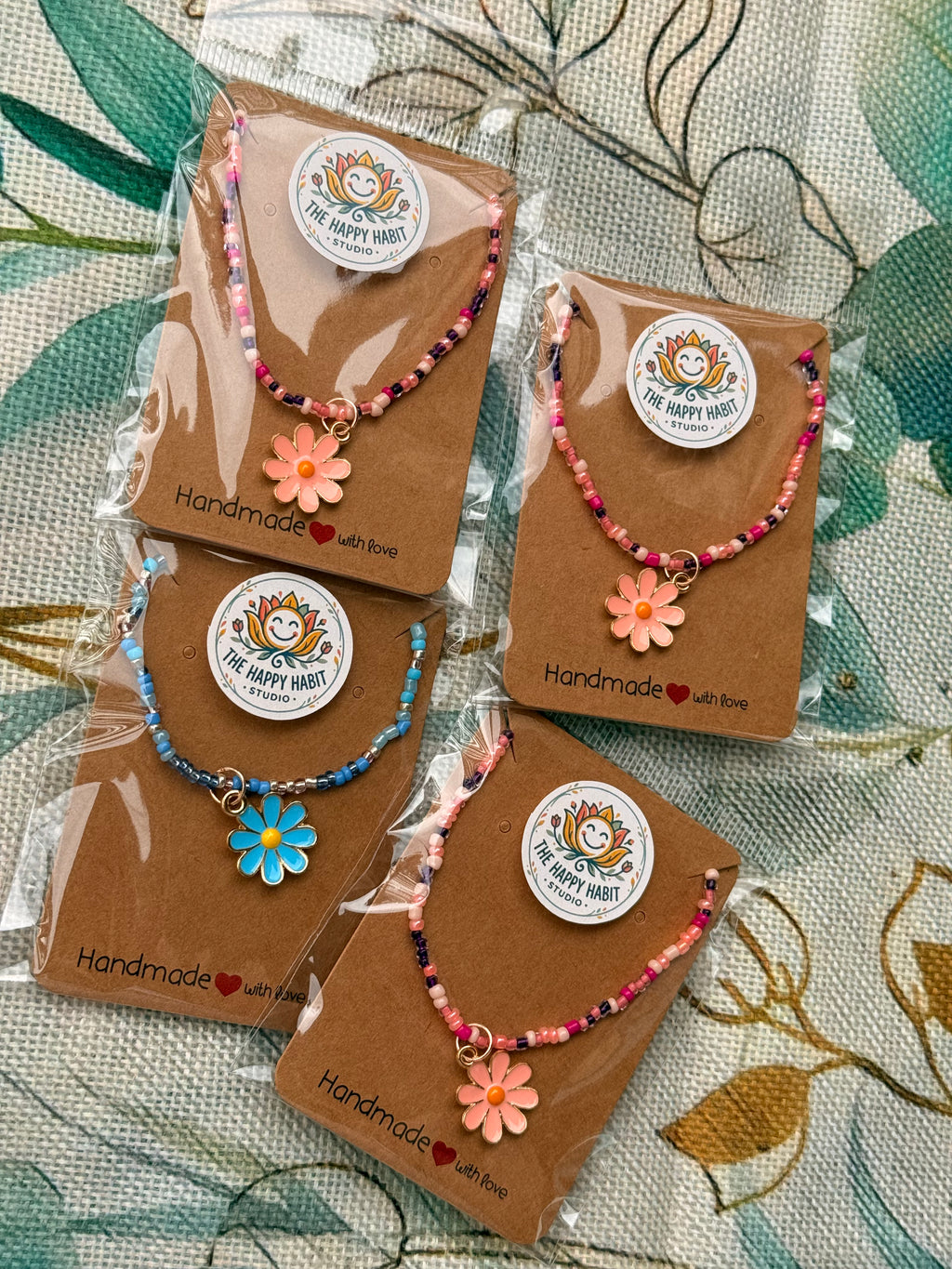 Flower Pendant Neklace