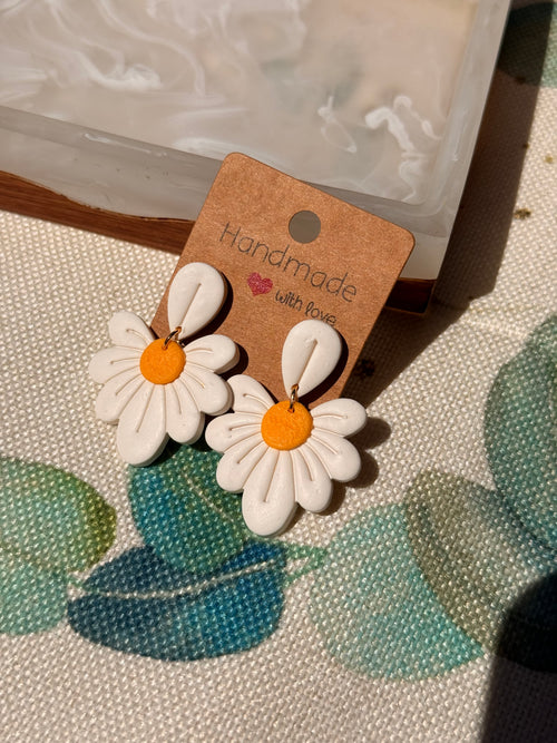 "Daisy" - Flower Dangles